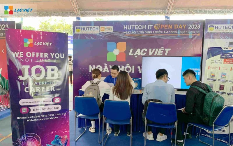 Lạc Việt tham gia ngày hội Hutech IT Openday 2023