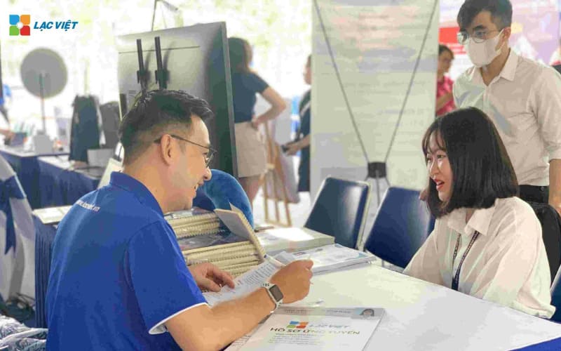 Lạc Việt tham gia ngày hội Hutech IT Openday 2023