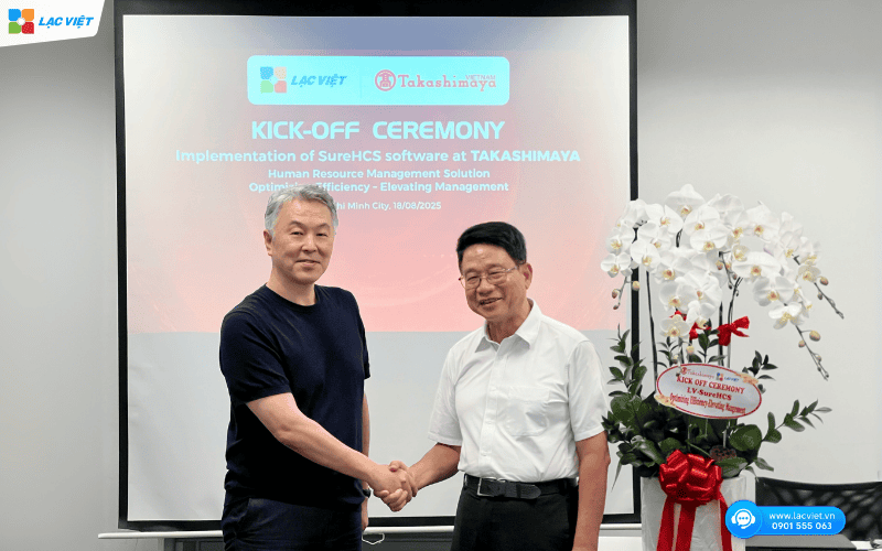 Đại diện Takashimaya và Lạc Việt tại buổi kick off dự án