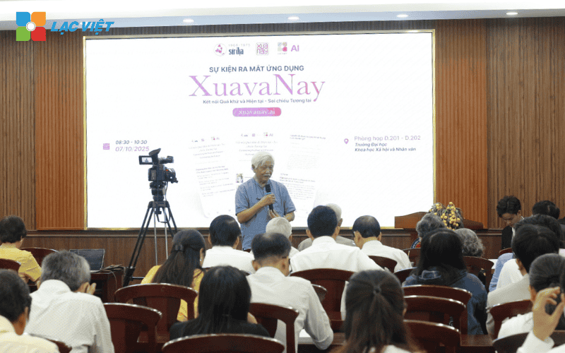 Nhà sử học Dương Trung Quốc - Tổng biên tập tạp chí Xưa và Nay phát biểu tại sự kiện